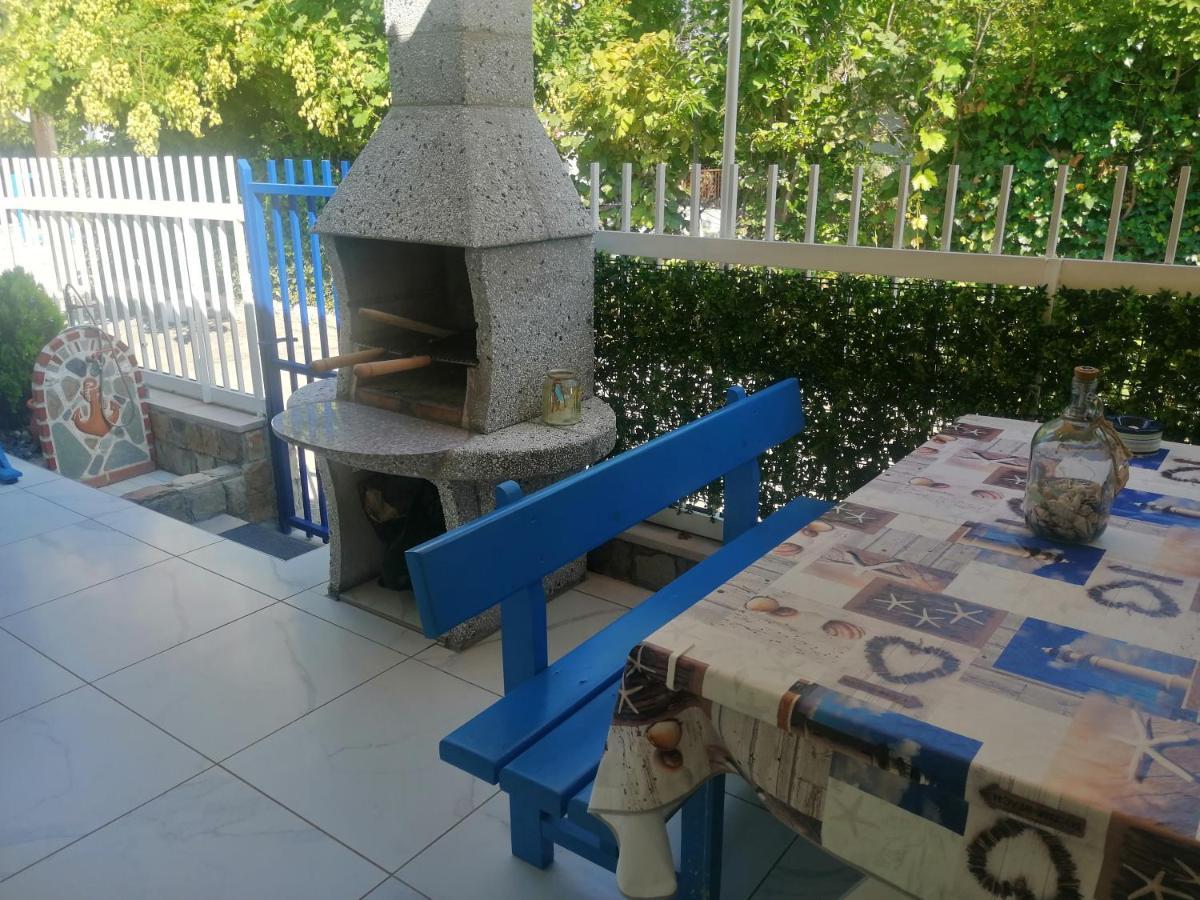 Villa Blue House Nea Kallikrateia ภายนอก รูปภาพ
