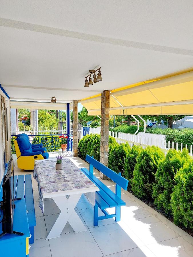 Villa Blue House Nea Kallikrateia ภายนอก รูปภาพ